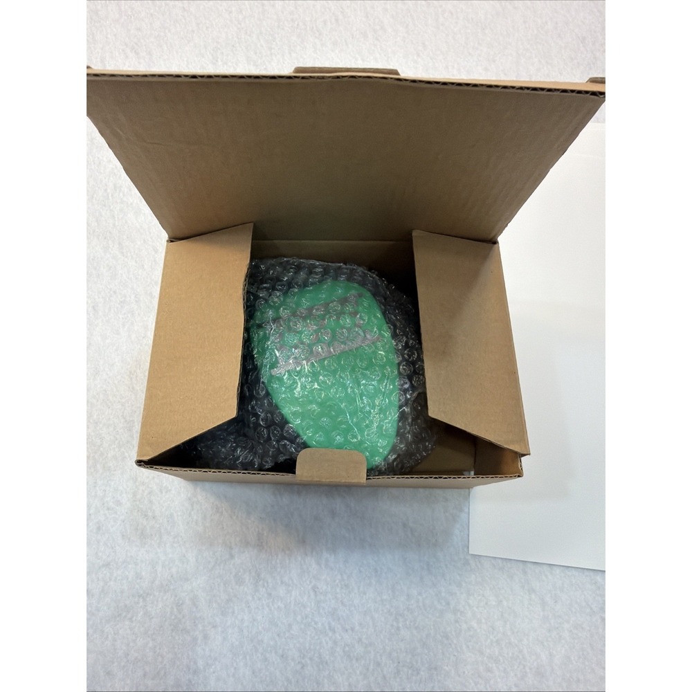 We R Memory Keepers Edge Border Paper Punch Garland 2.5" Crafting New In Box - Picture 15 of 16